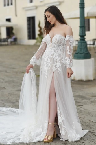 Clementina Couture Adrian #0 thumbnail